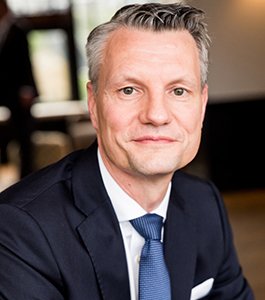 PROF. DR. MARC OLIVER OPRESNIK PROF. DR. MARC OLIVER OPRESNIK