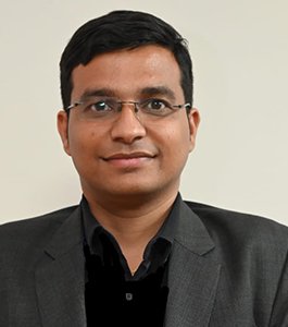 Prof. Dr. Deevanshu Shrivastava Prof. Dr. Deevanshu Shrivastava